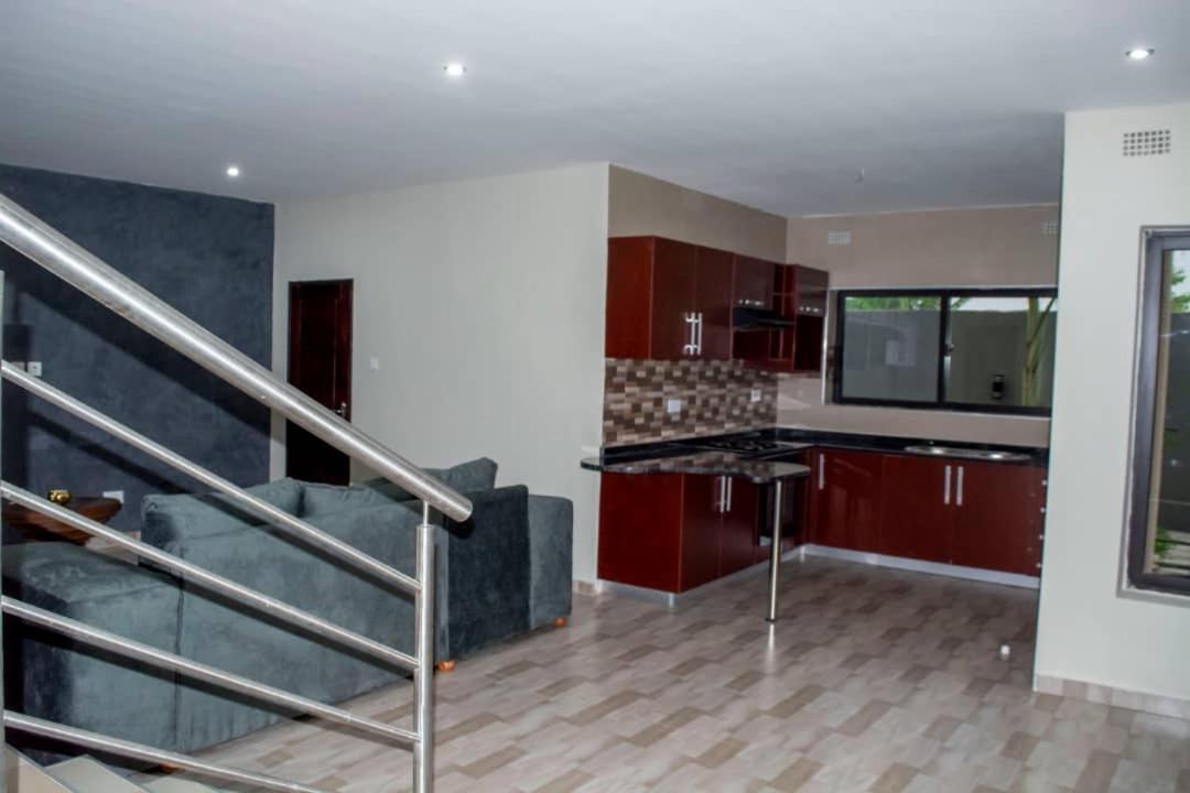 Royal Suites Apartments Лусака Екстериор снимка