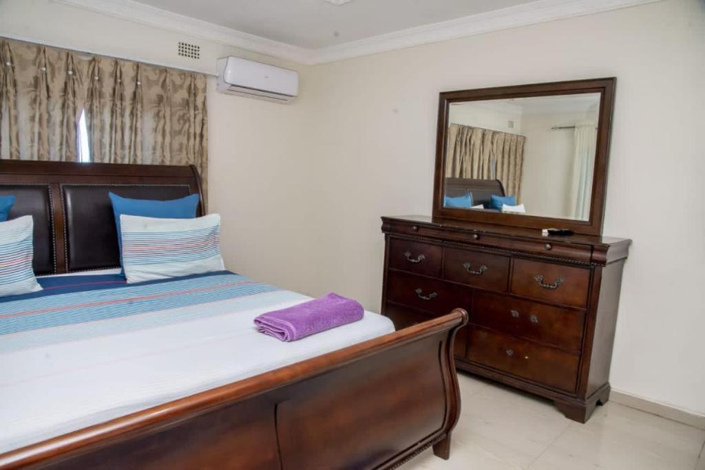 Royal Suites Apartments Лусака Екстериор снимка